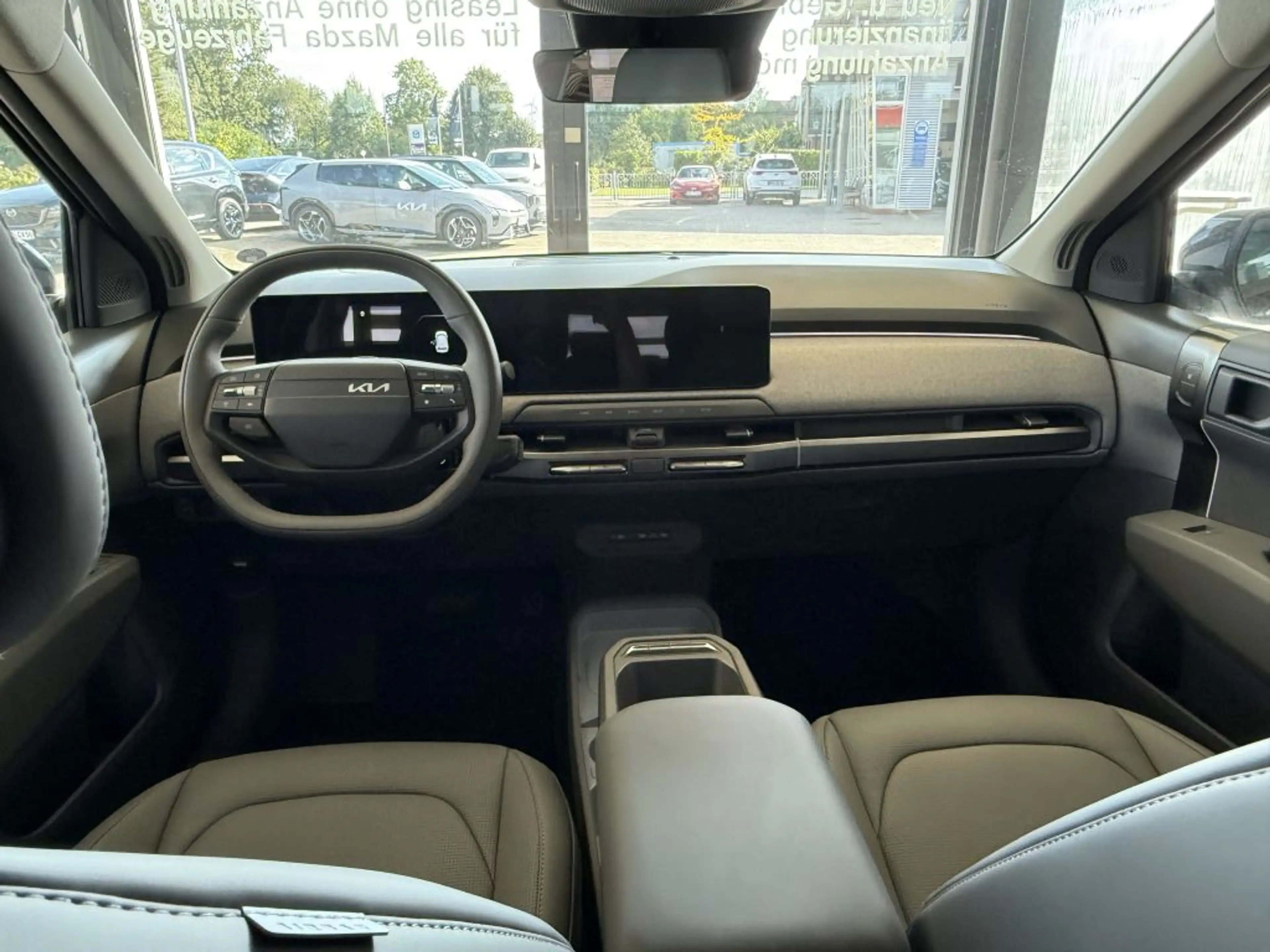Kia EV3 58,3-kWh FWD Earth — photo 8