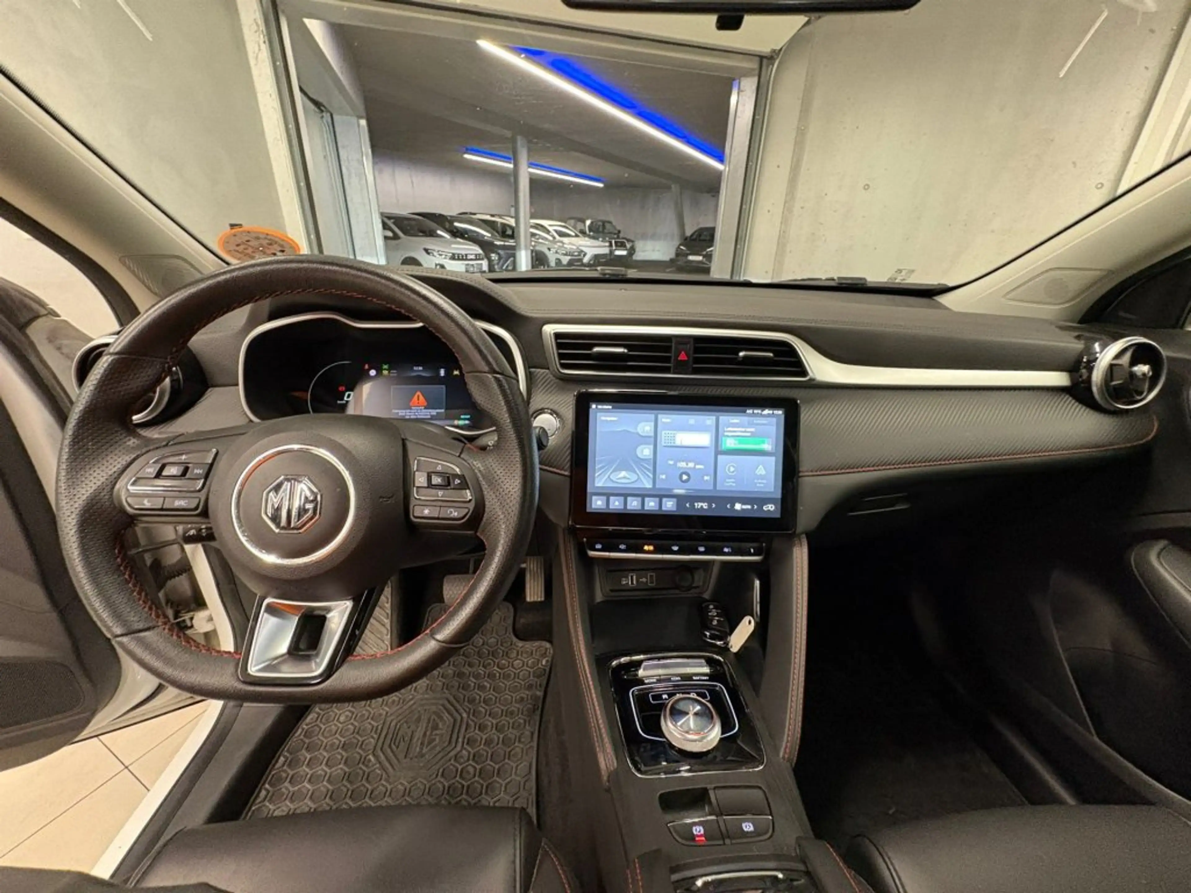 MG ZS Luxury 72kWh Connect — photo 10