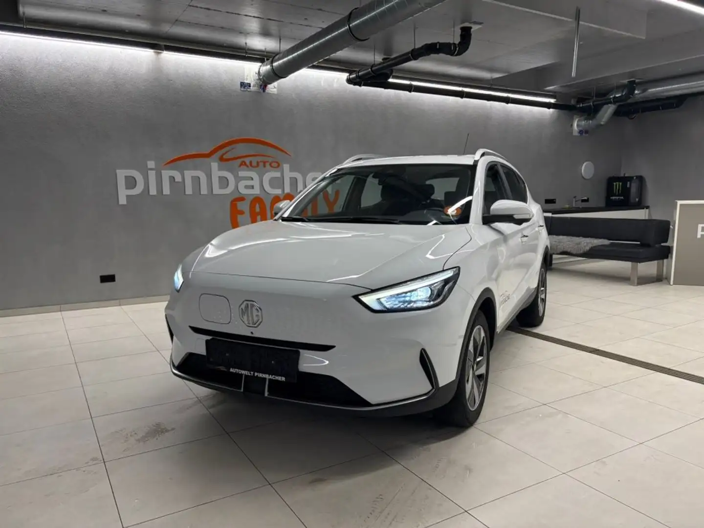 MG ZS Luxury 72kWh Connect Weiß - 2