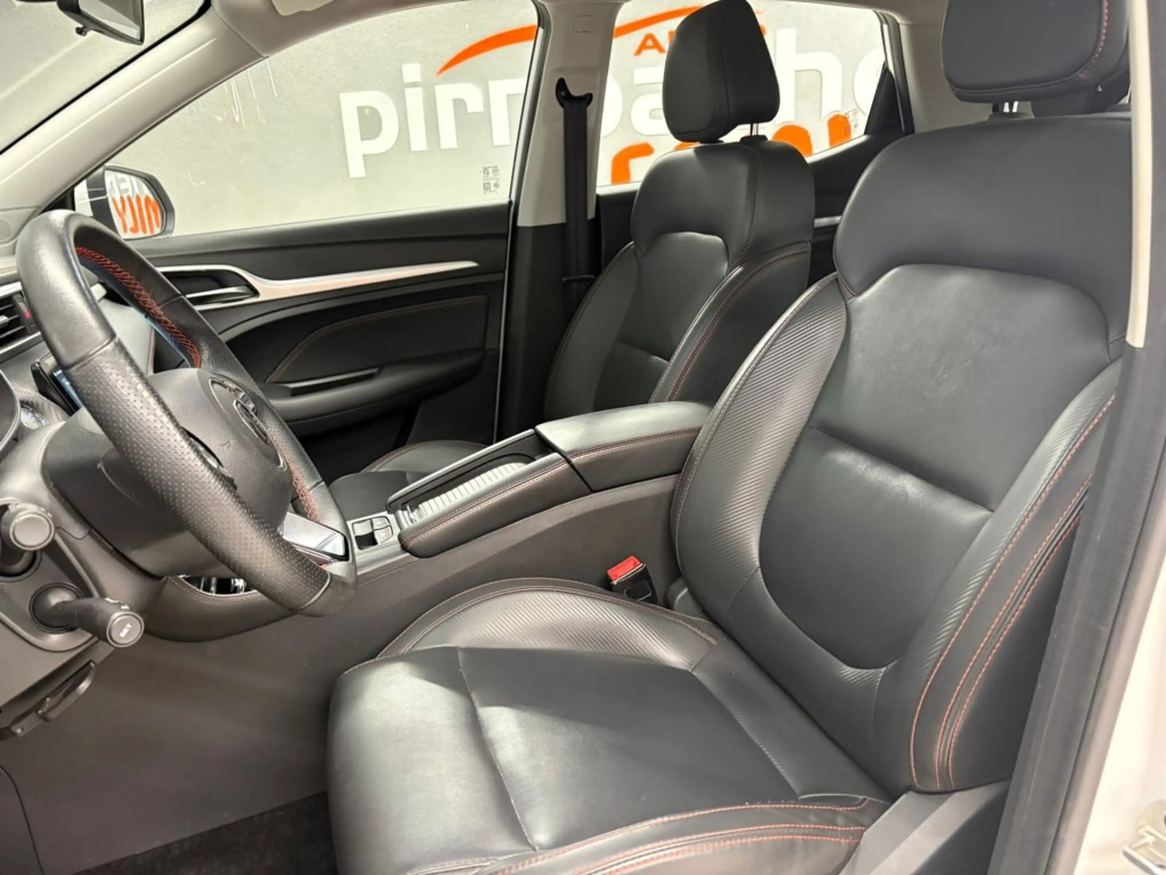 MG ZS Luxury 72kWh Connect — photo 9