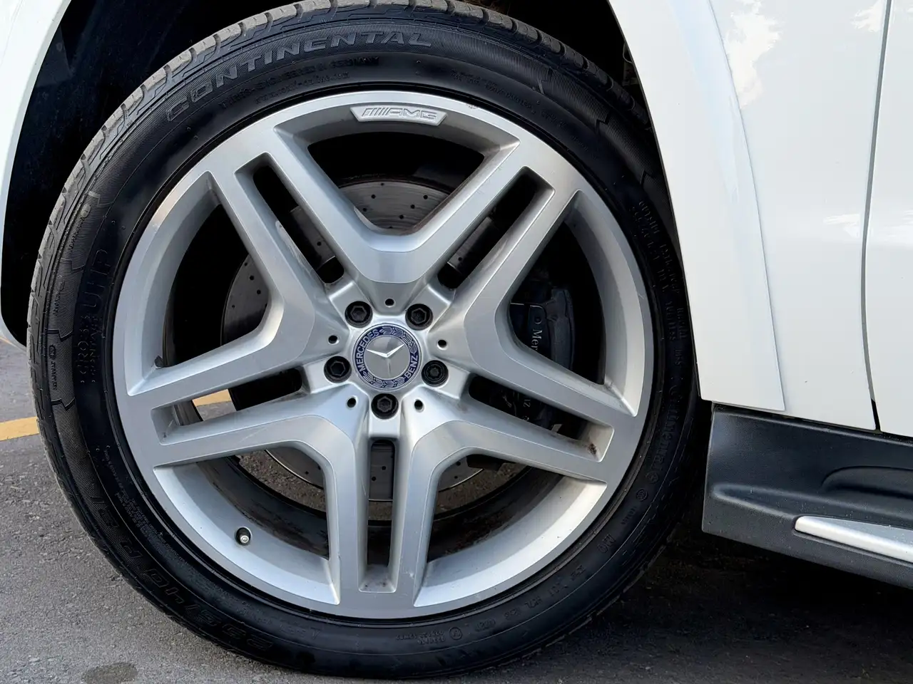Mercedes-Benz GLS снимка Mercedes-Benz GLS