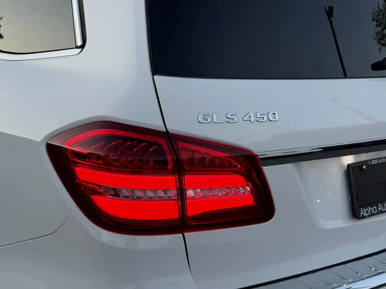 Mercedes-Benz GLS снимка Mercedes-Benz GLS