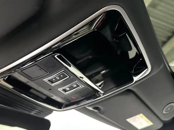 Land Rover Range Rover Velar 2022, foto 15