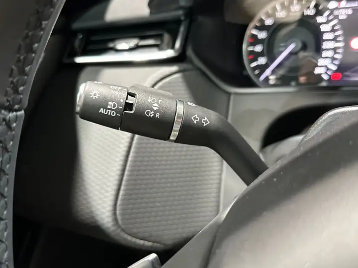 Land Rover Range Rover Velar 2022, foto 16