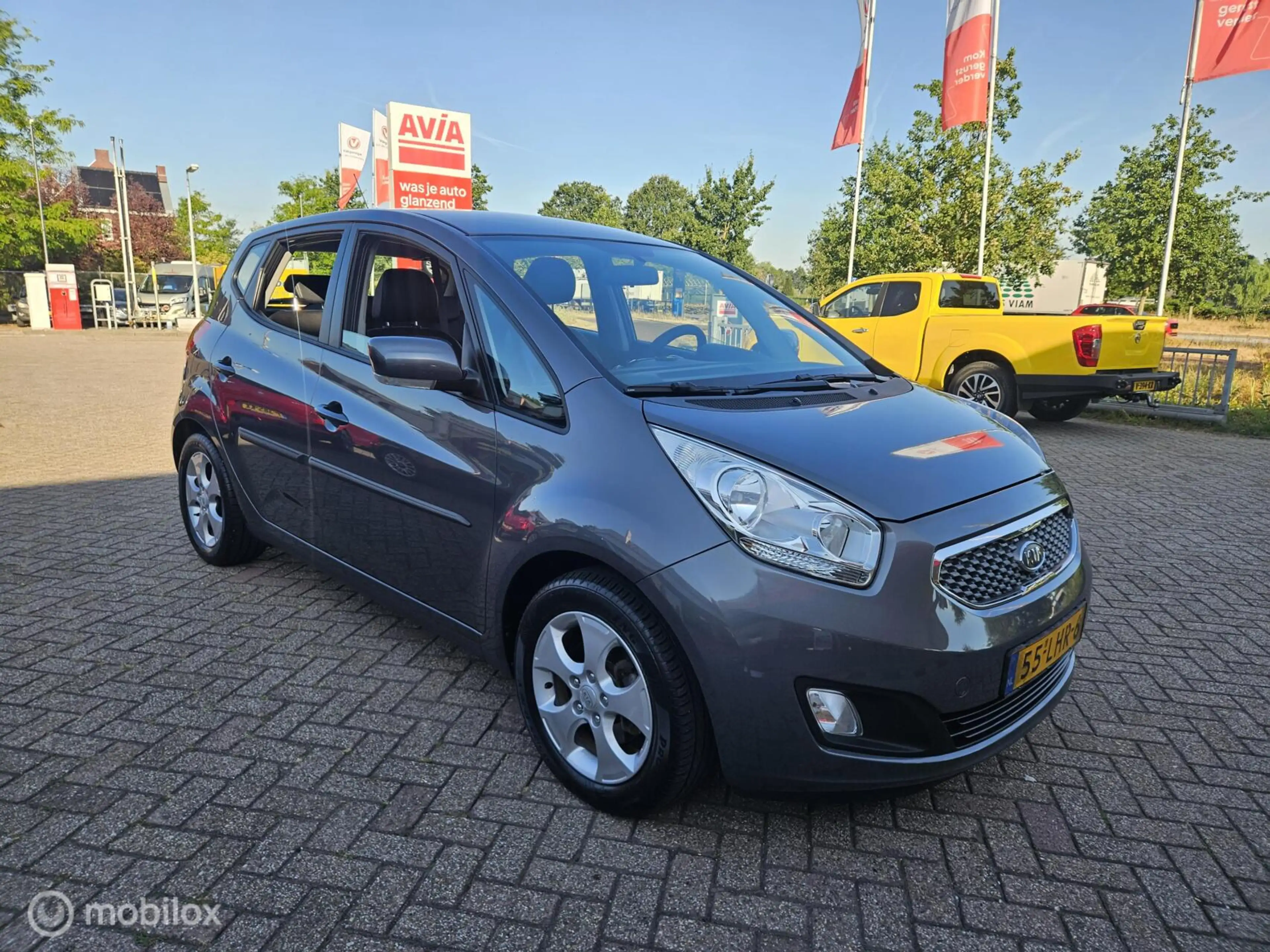 Kia Venga 1.6 CVVT X-ecutive — photo 6