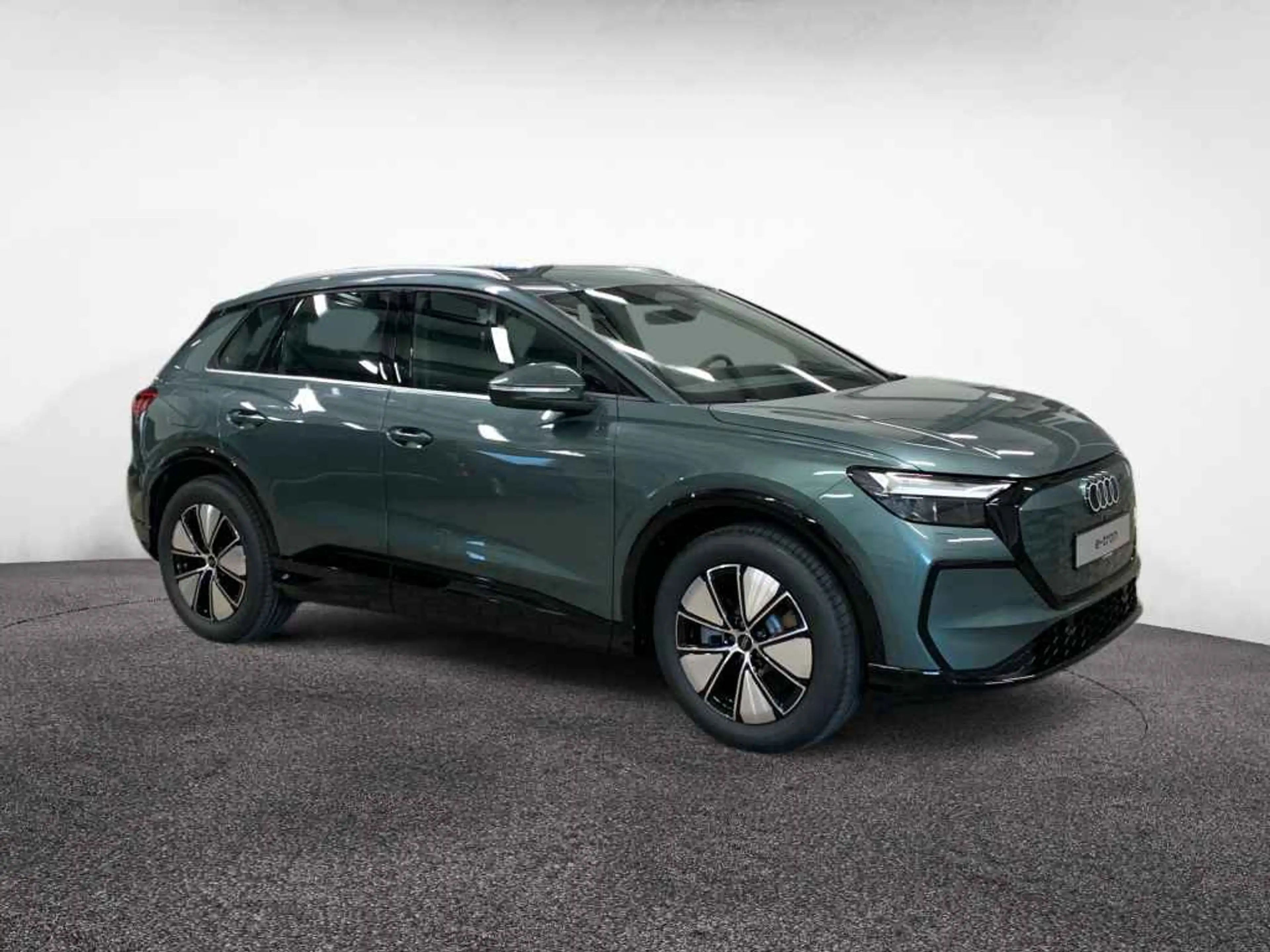 Audi Q4 e-tron performance TECH*WÄRMEP*AHK* — photo 3