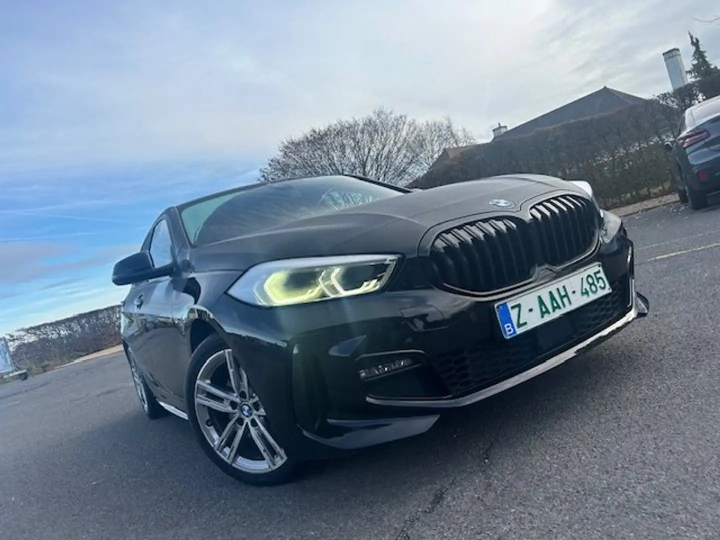 BMW 118 118d Aut. M Sport Zwart - 1
