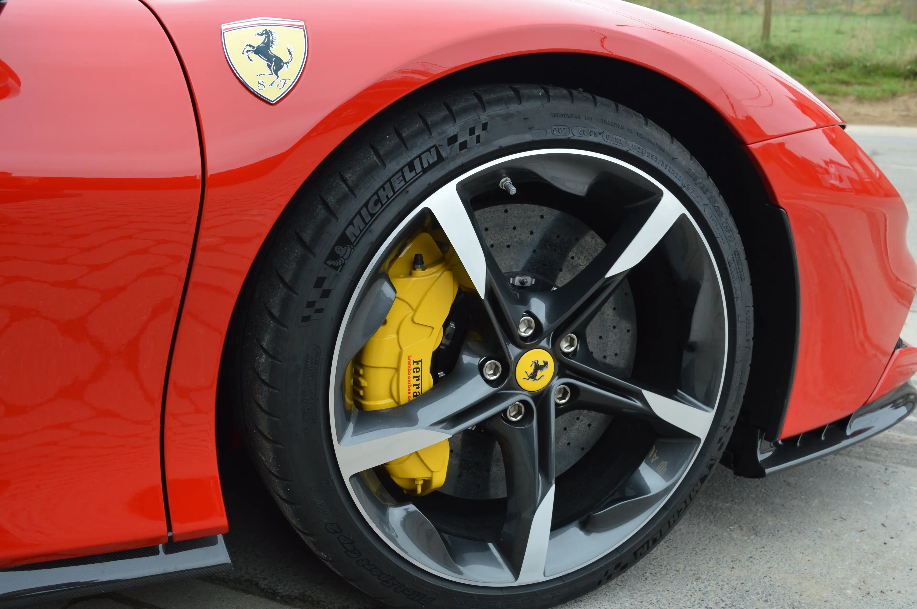 Ferrari SF90 Spider 4.0 Turbo V8 F1 Top condition ! Rosso Corsa — photo 8