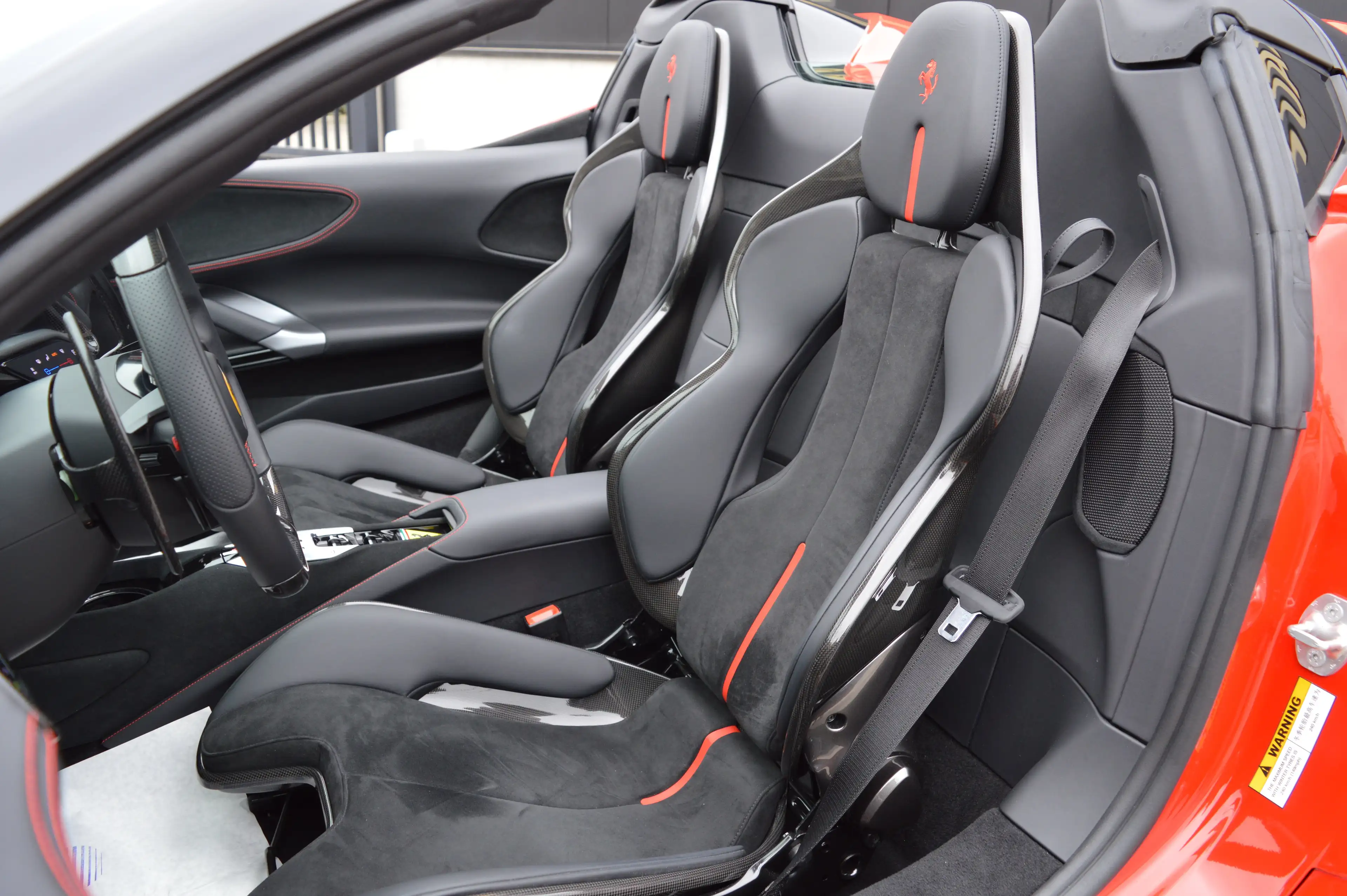 Ferrari SF90 Spider 4.0 Turbo V8 F1 Top condition ! Rosso Corsa — photo 11