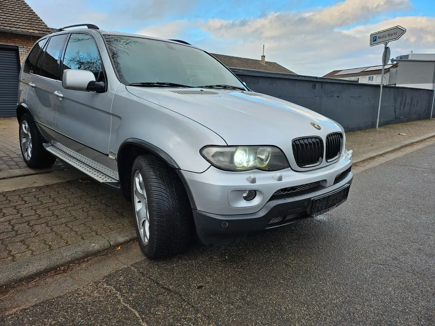 BMW X5 3.0d Edition Exclusive Sport Grau - 2