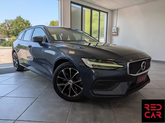 Volvo V60 RISERVATA A COMMERCIANTI 2.0 b4 Momentum