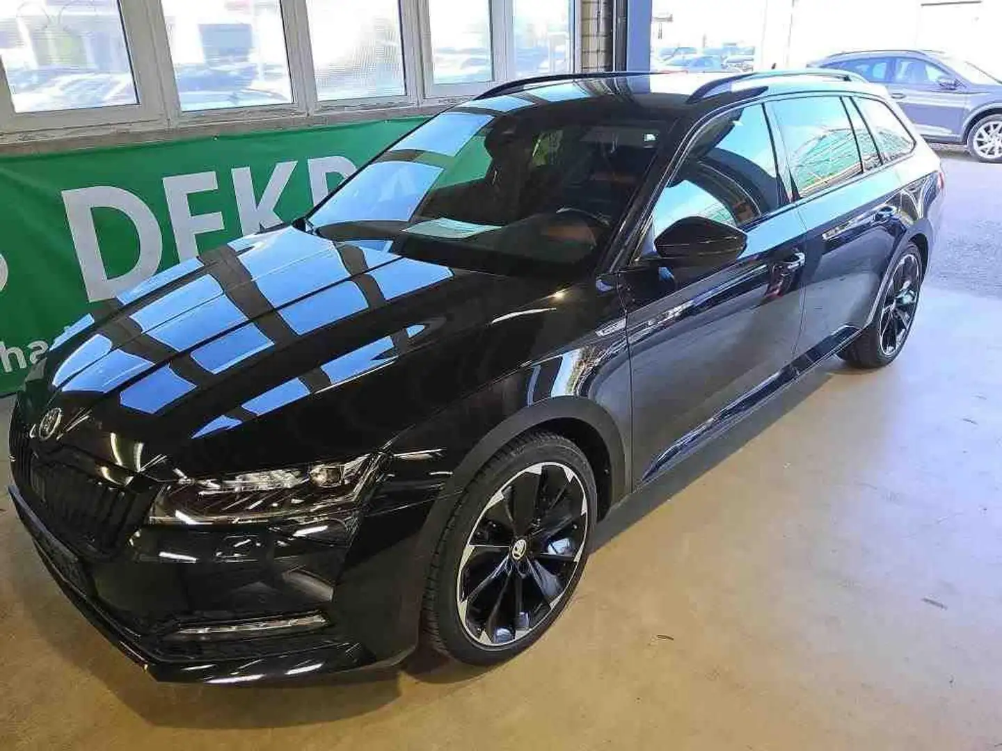 Skoda Superb Sportline 2.0 TSI*SH*ACC*KAM*MEMORY*AHK Noir - 1