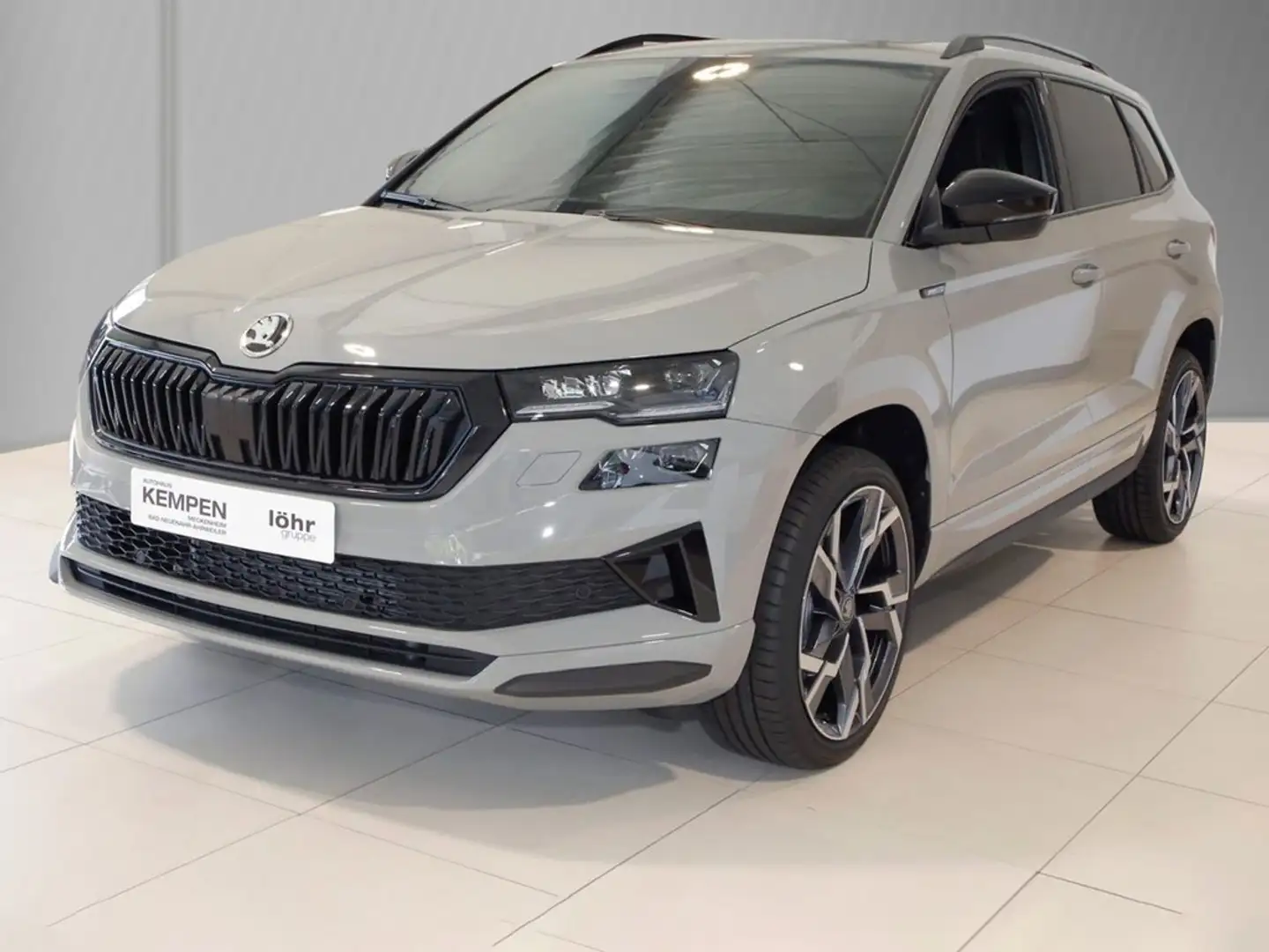 Skoda Karoq Sportline 1,5 TSI 7-Gang-DSG Grau - 2