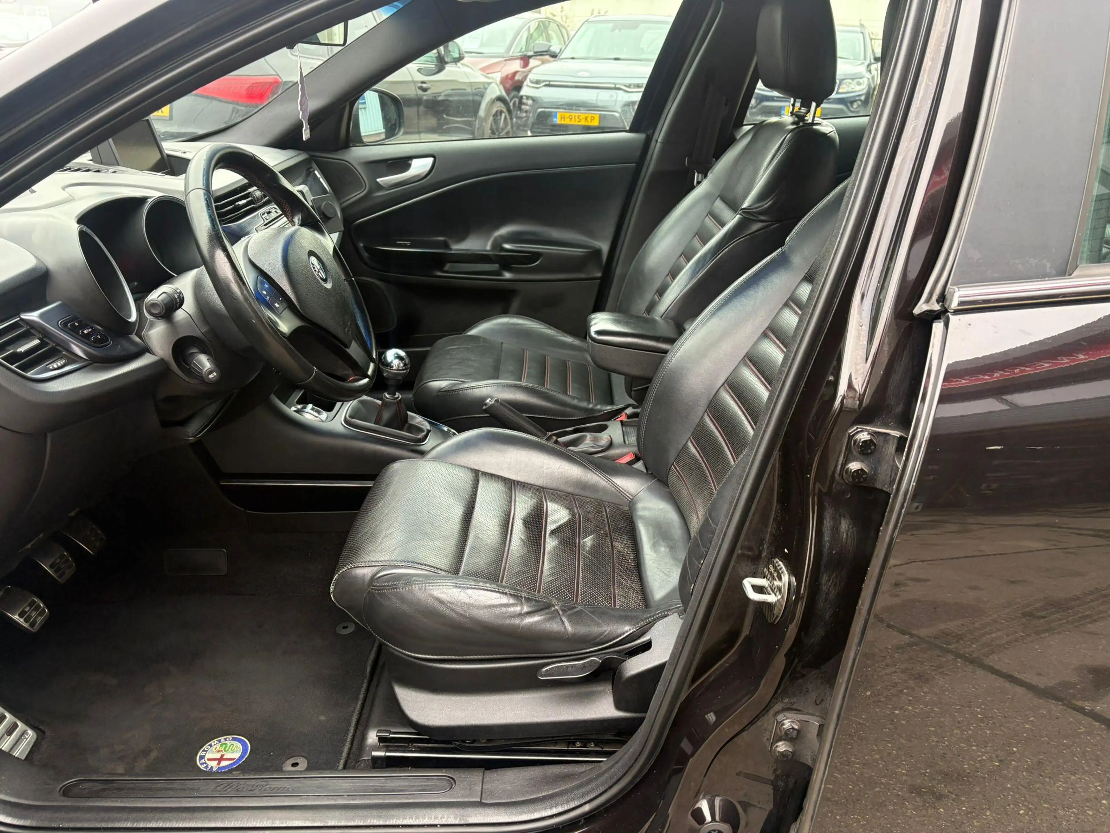 Alfa Romeo Giulietta 1.4 T Distinctive Clima, navi, PDC achter — photo 10