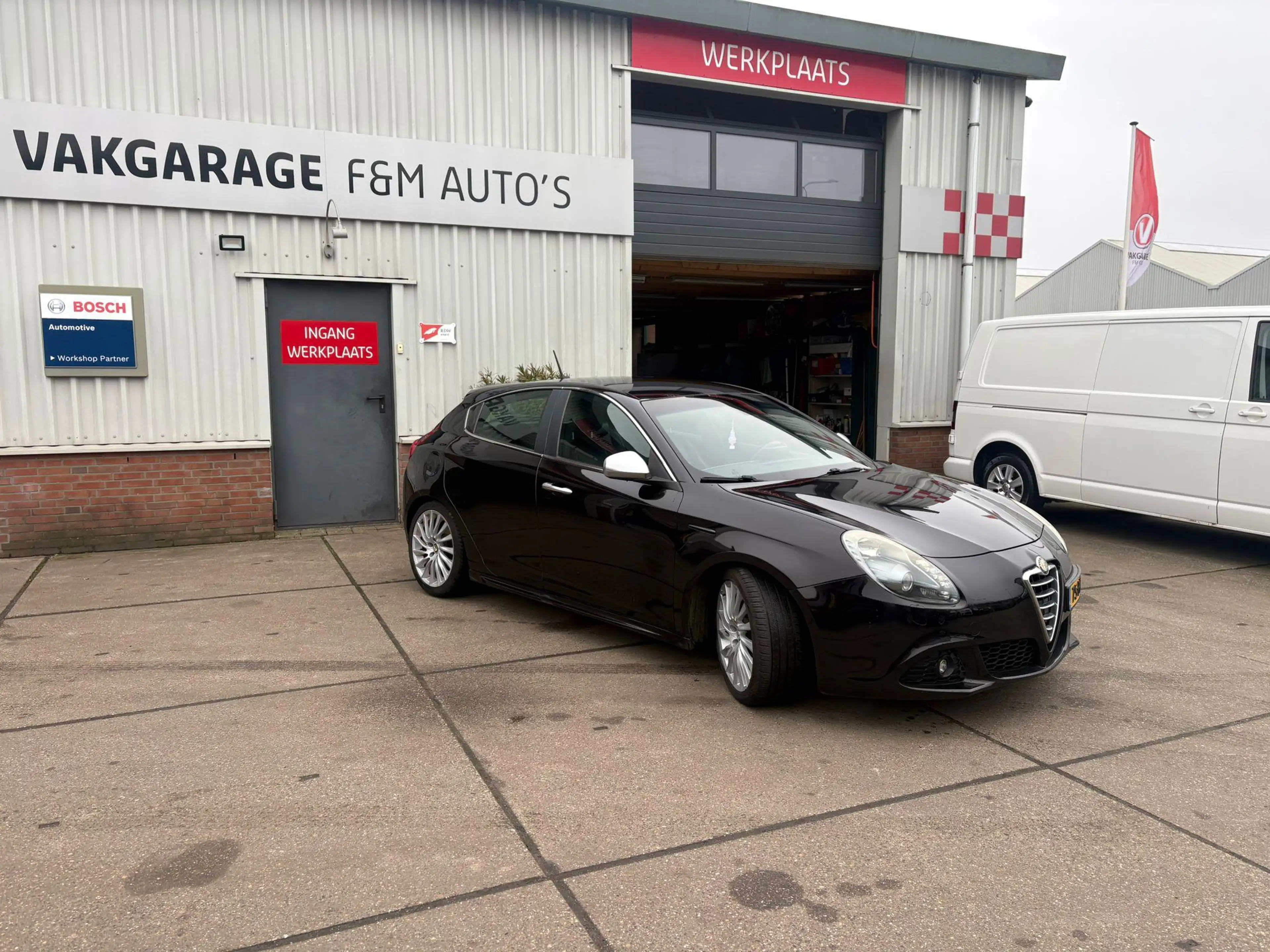 Alfa Romeo Giulietta 1.4 T Distinctive Clima, navi, PDC achter — photo 3