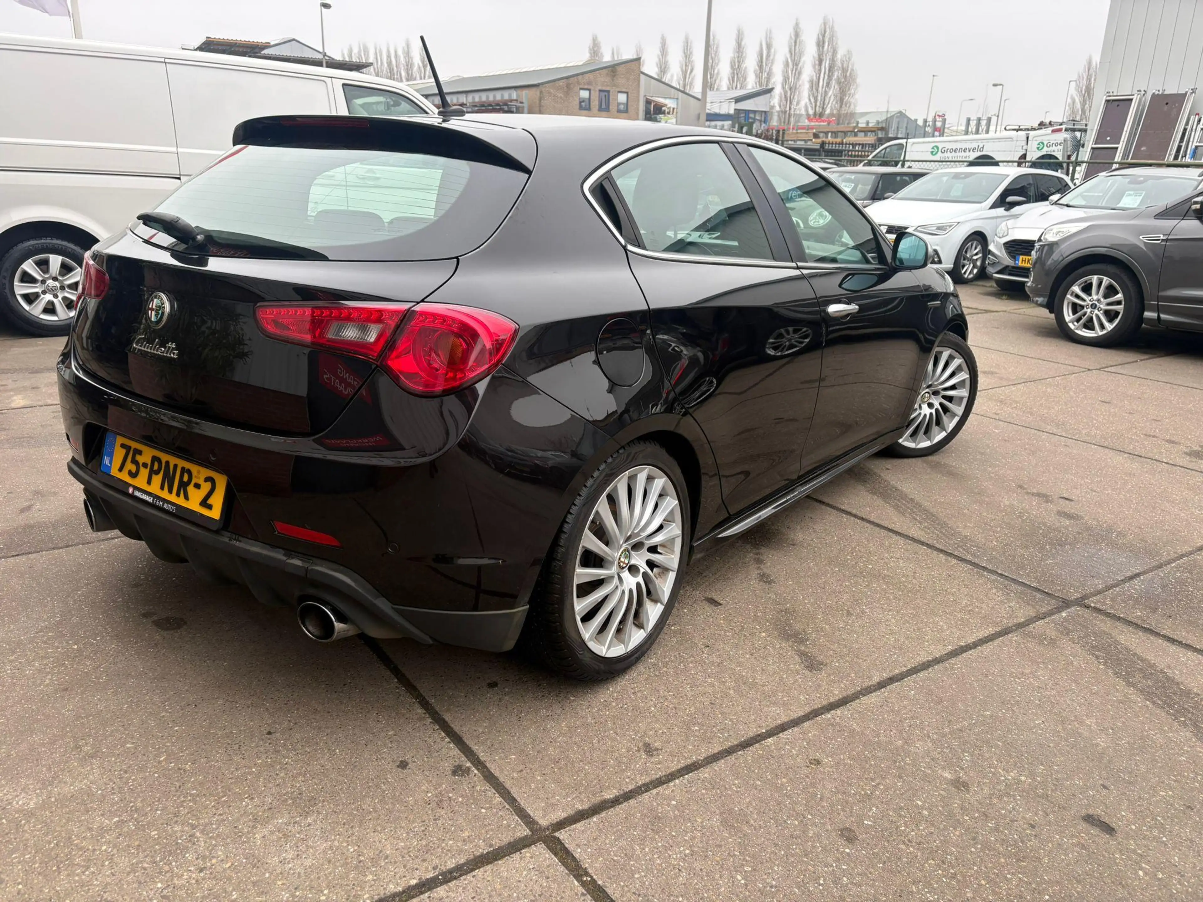 Alfa Romeo Giulietta 1.4 T Distinctive Clima, navi, PDC achter — photo 6