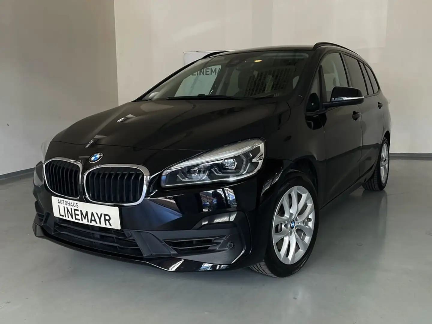 BMW 218 d Gran Tourer  Advantage Schwarz - 1