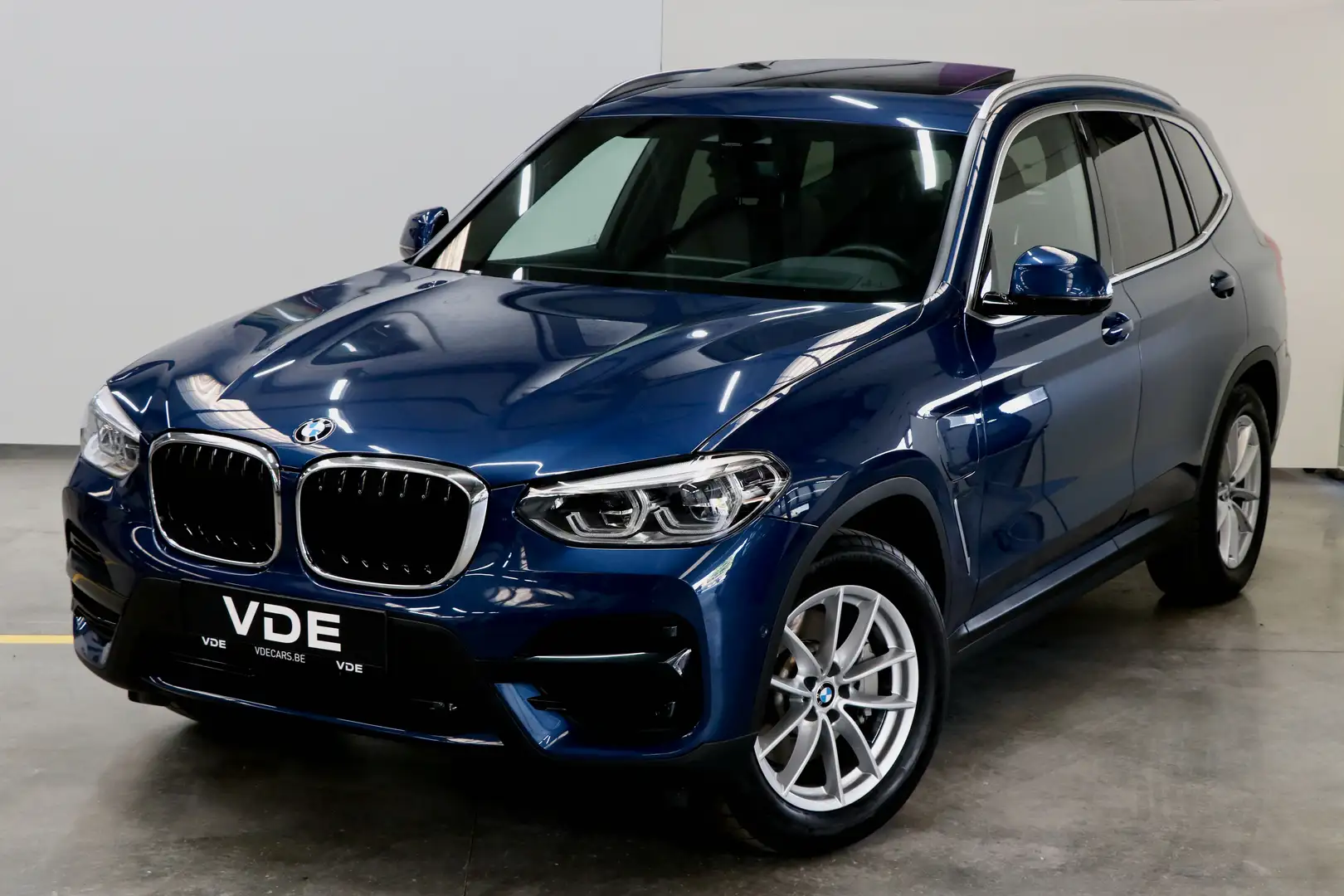 BMW X3 2.0iA xDrive30e XLine PHEV PANO Blau - 1