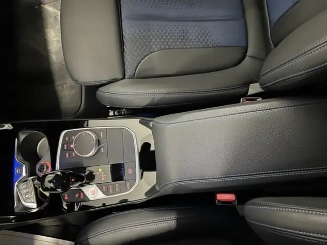 BMW 1 Series view 15