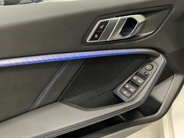 BMW 1 Series view 12