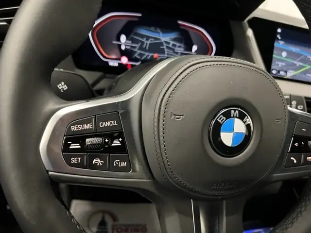 BMW 1 Series view 17