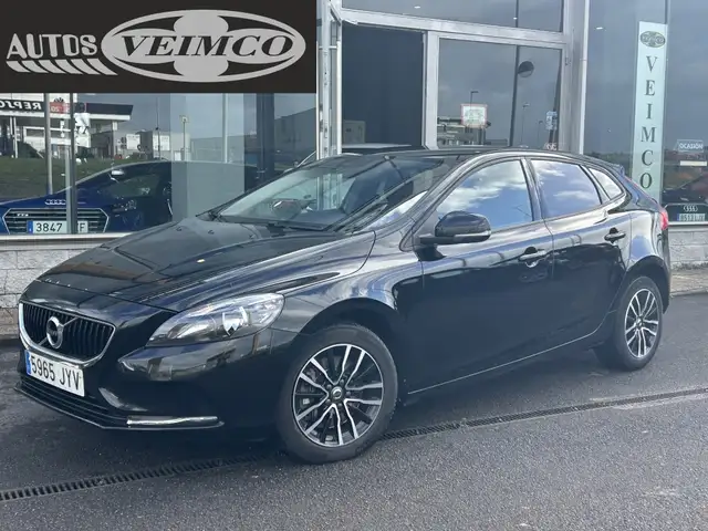 Volvo V40 D3 Momentum Aut. 150