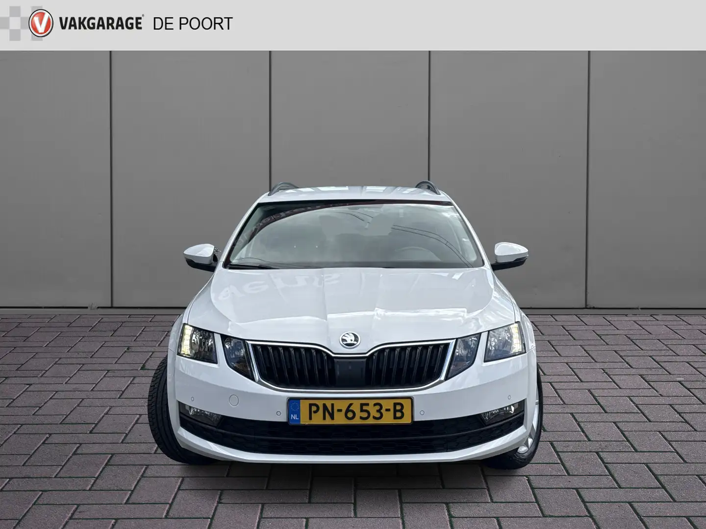 Skoda Octavia Combi 1.0 TSI Ambition Business | NL-auto | Navi | Wit - 2