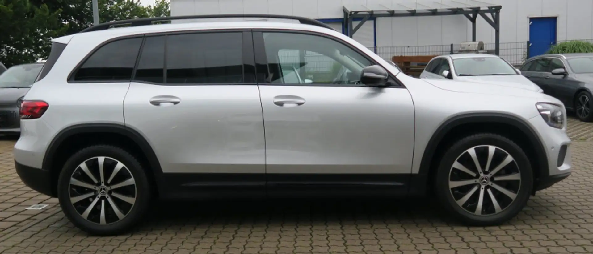 Mercedes-Benz GLB 180 d Automatic Sport Plus Argento - 2