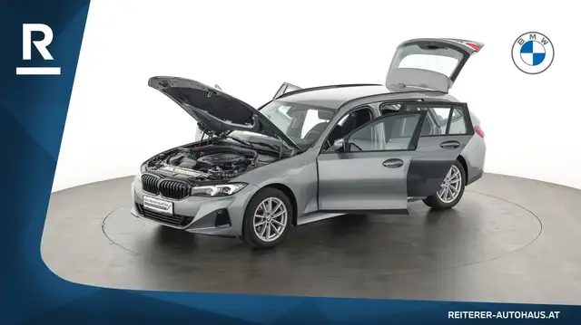 BMW 3 Series view 9