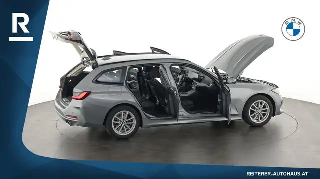 BMW 3 Series view 12