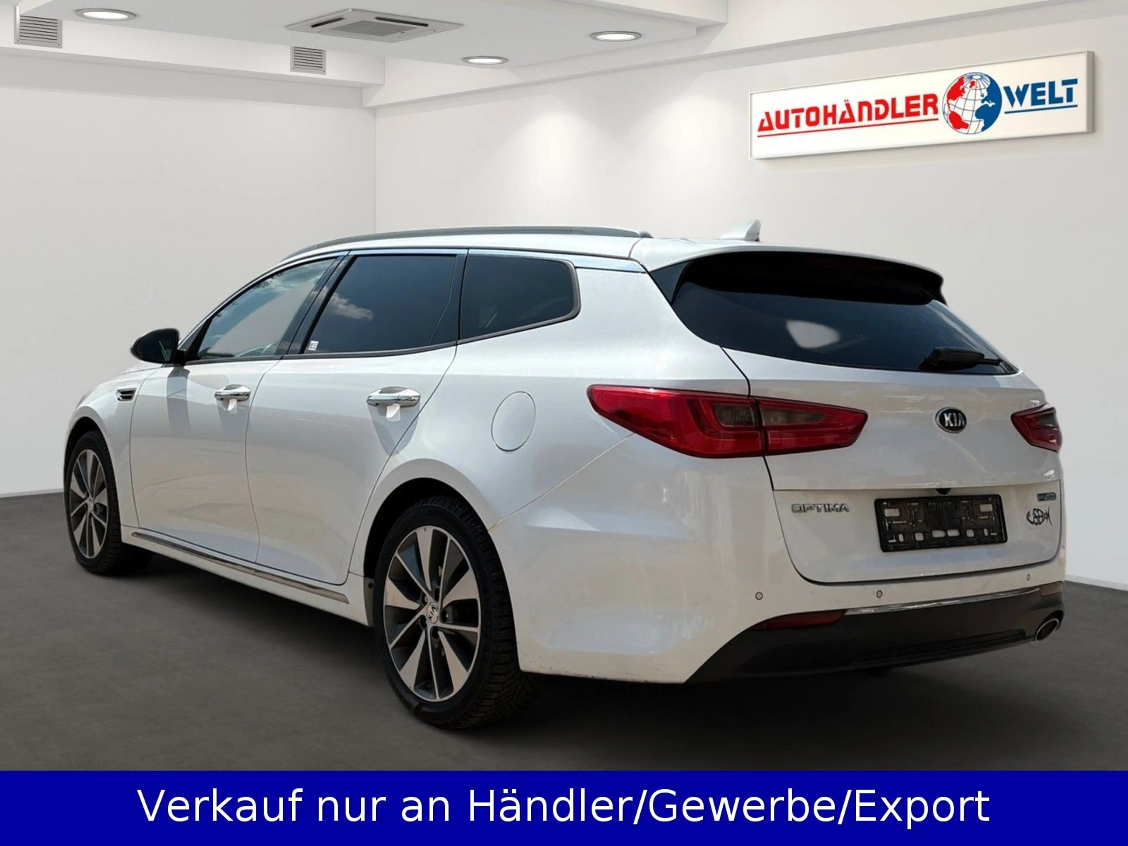Kia Optima SW 1.7CRDi Automatik LED Navi Leder H&K — photo 6