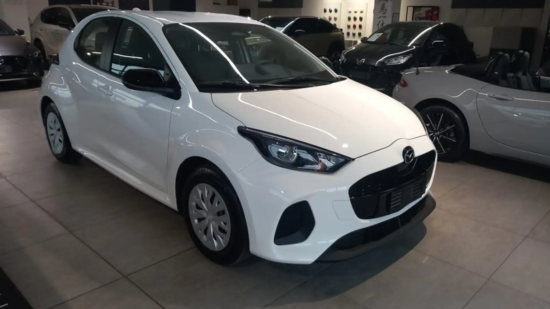 Mazda 2 Full Hybrid 116cv Prime line Bianco - 1