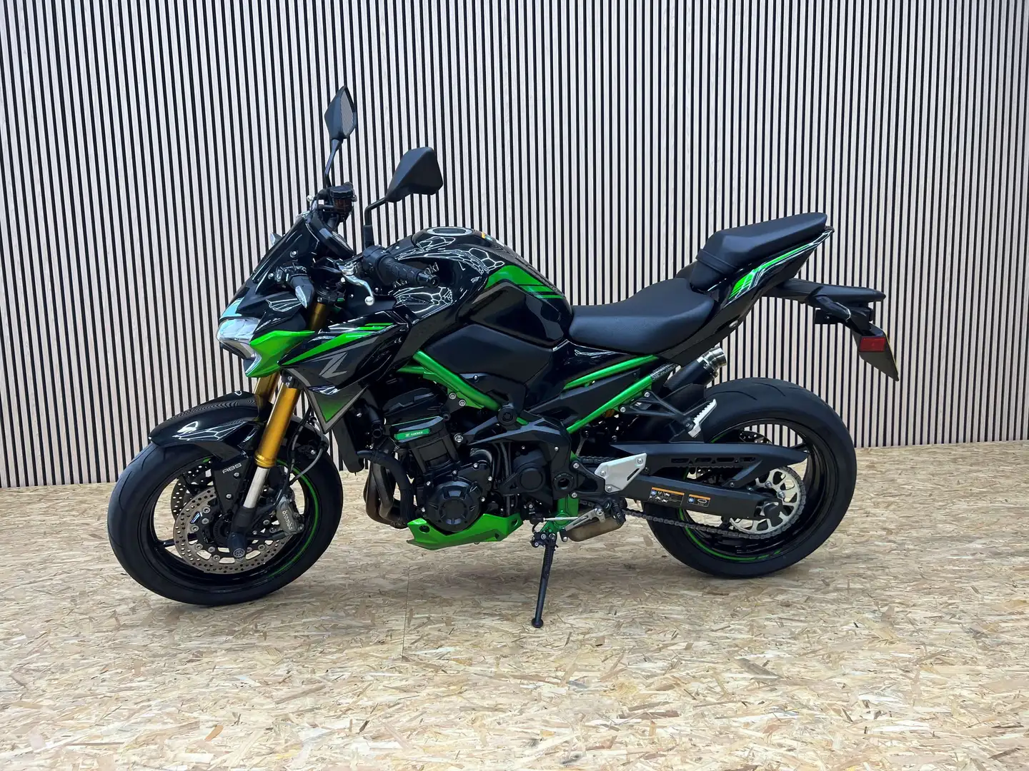 Kawasaki Z 900 Vert - 2
