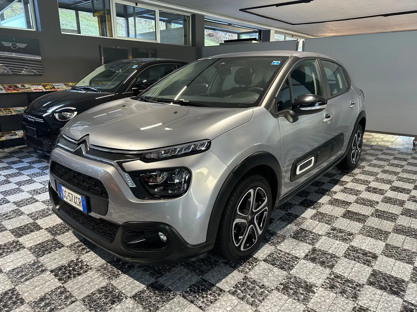 Citroen C3 C3 1.2 puretech Shine s Grigio - 1