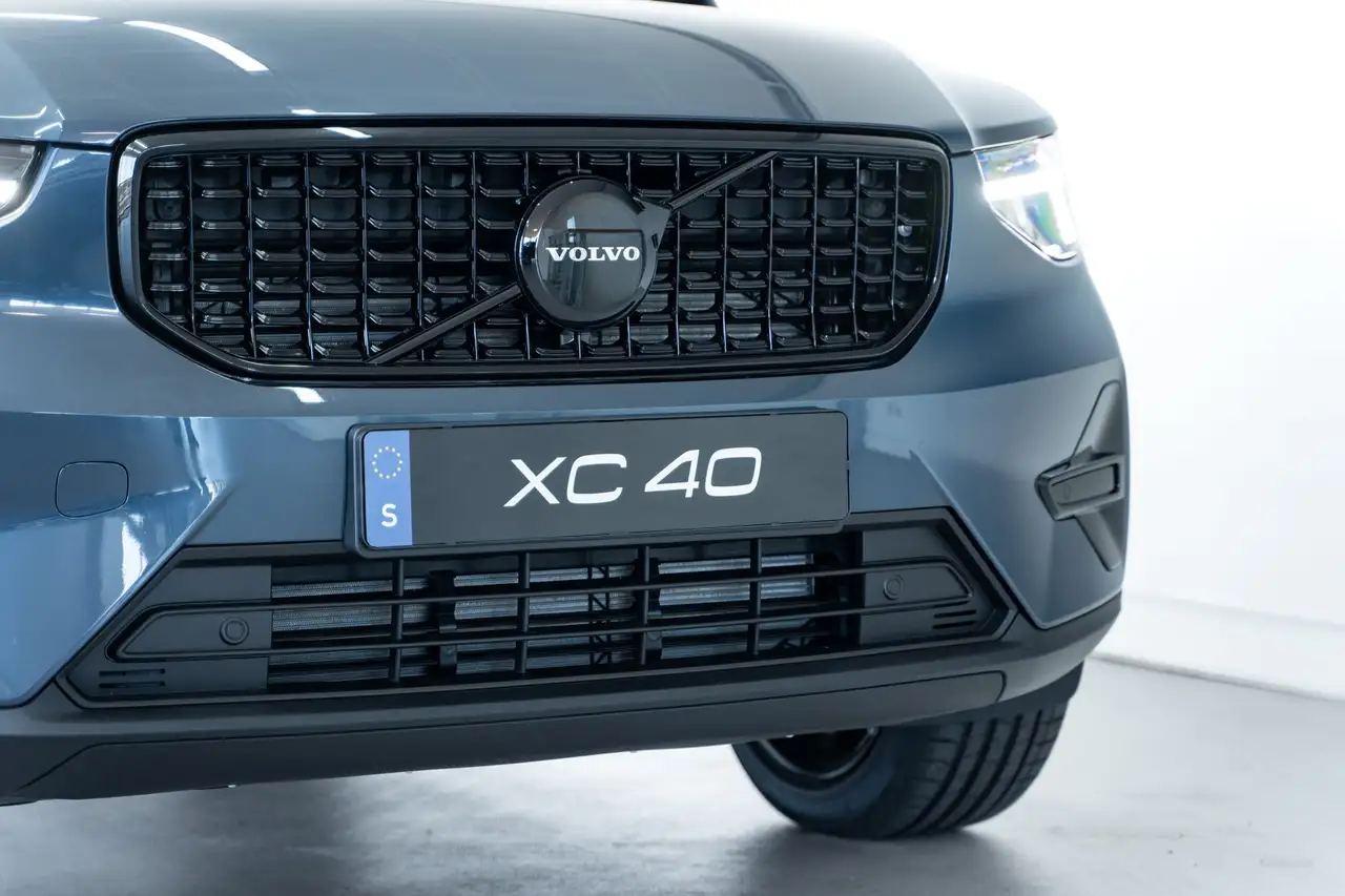 Volvo XC40 2026 — фото 13