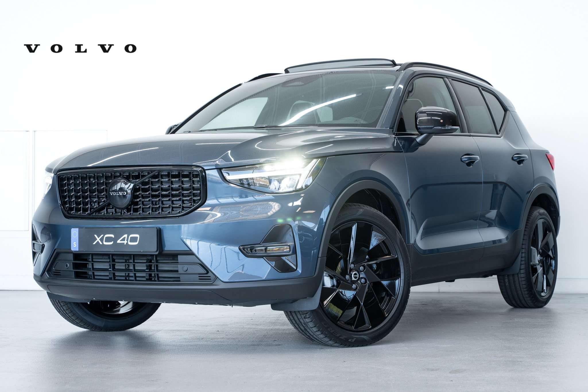 Volvo XC40 2026