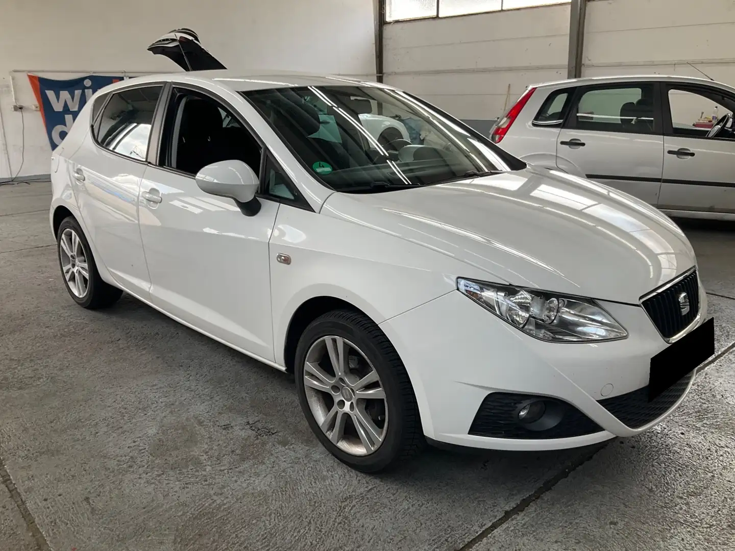 SEAT Ibiza IV 1.6 16V 105CH SPORT 5P Weiß - 2