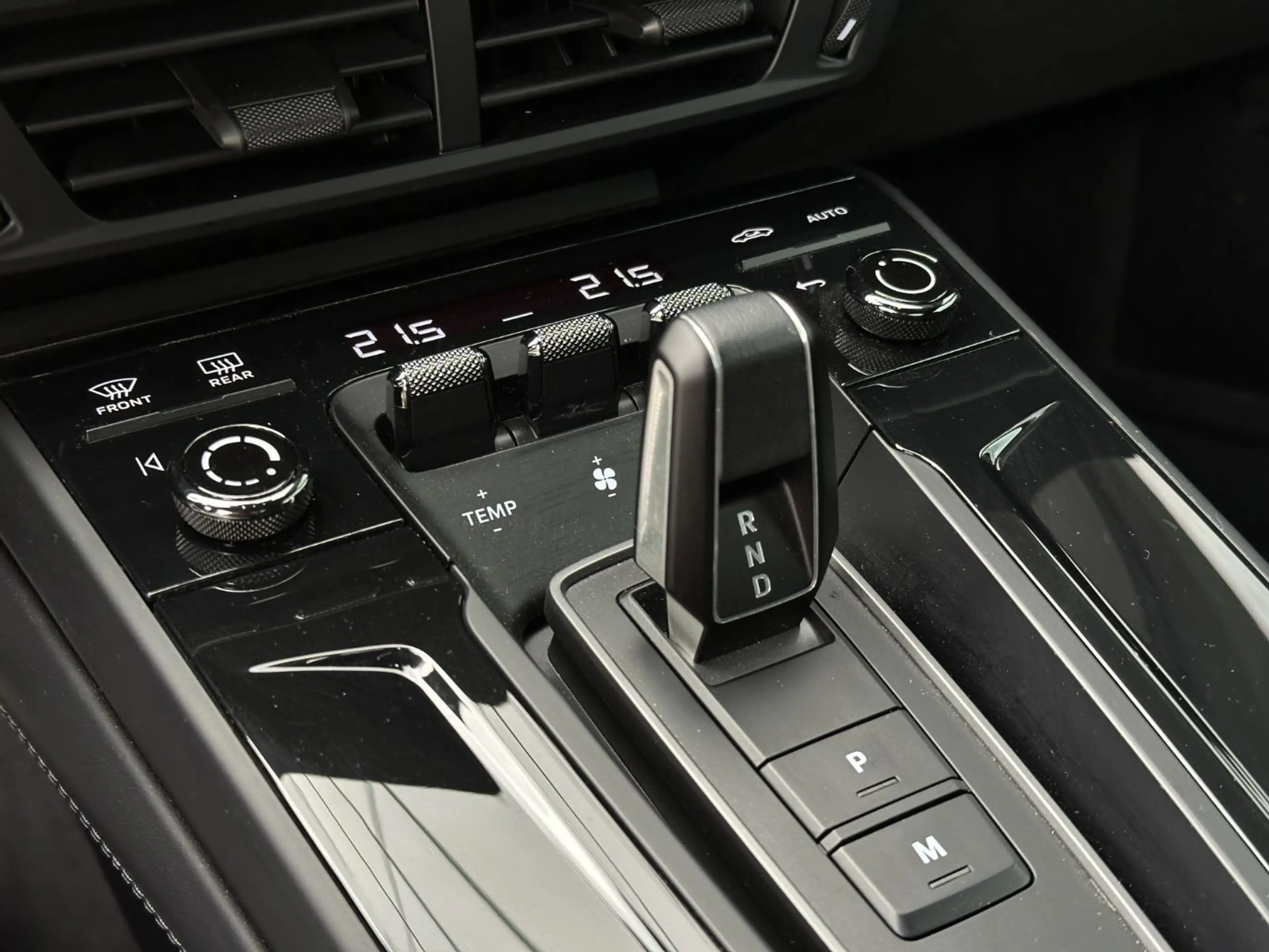 Porsche 992 911 Targa 4 GTS Burmester LIFT Sitzbel. — photo 9