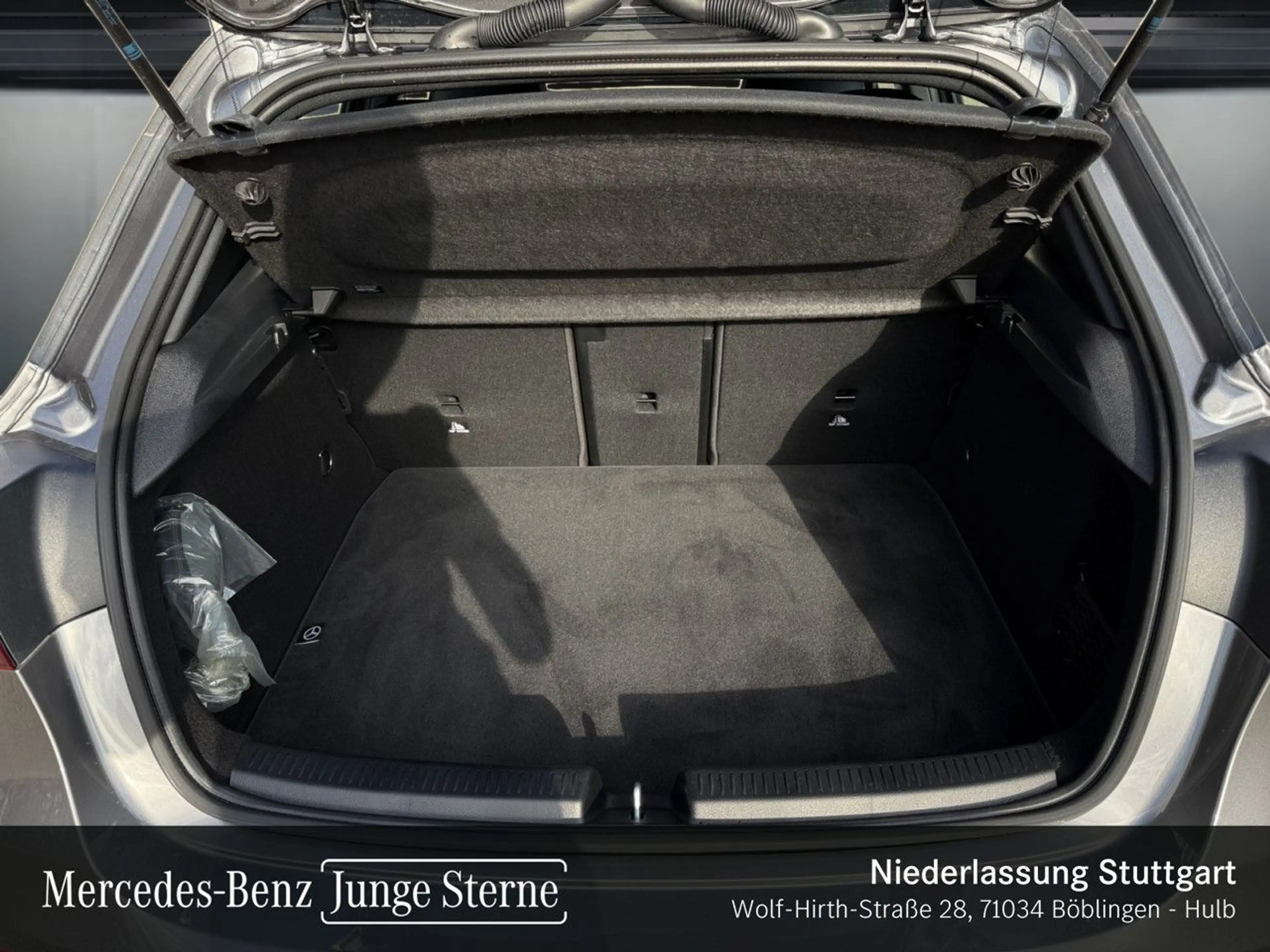 Mercedes-Benz A 200 AMG+LED+KAMERA+KEYLESS+7G — photo 6