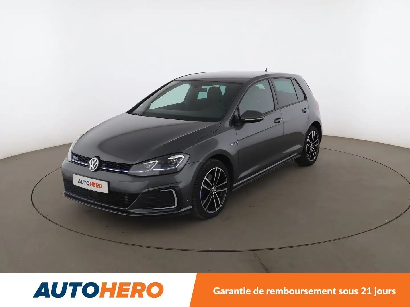 Volkswagen Golf 1.4 TSI GTE DSG6 Gris - 1