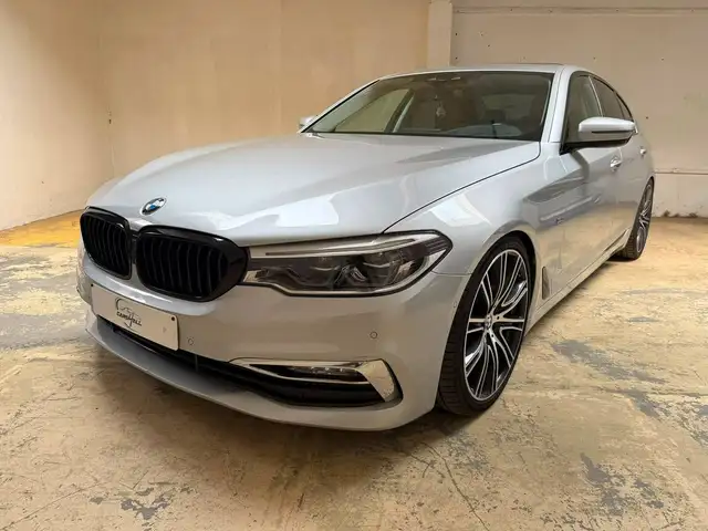 BMW 520 520 D LUXURY LINE