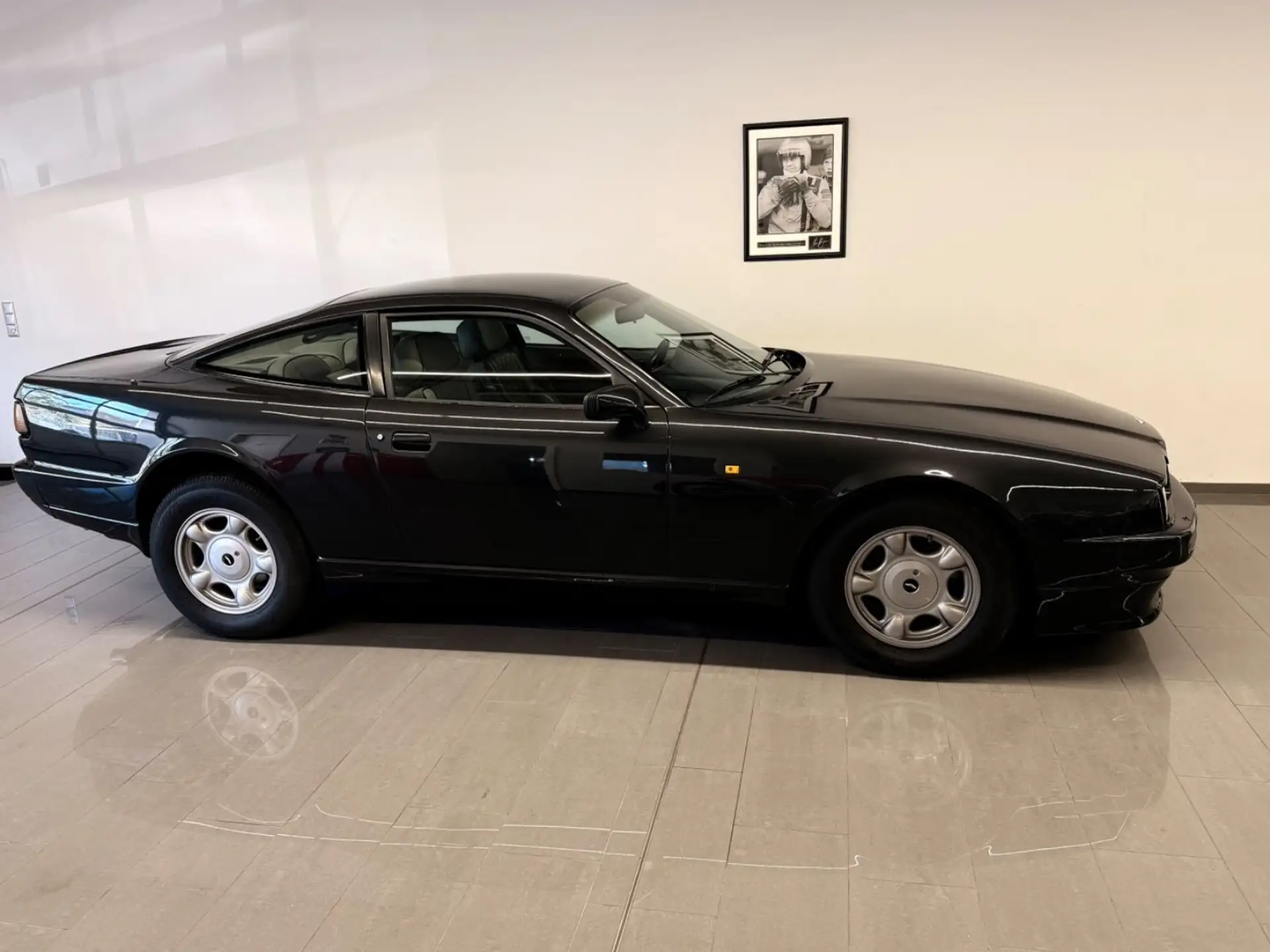 애스턴마틴 비라지 1990 검정 사진 2