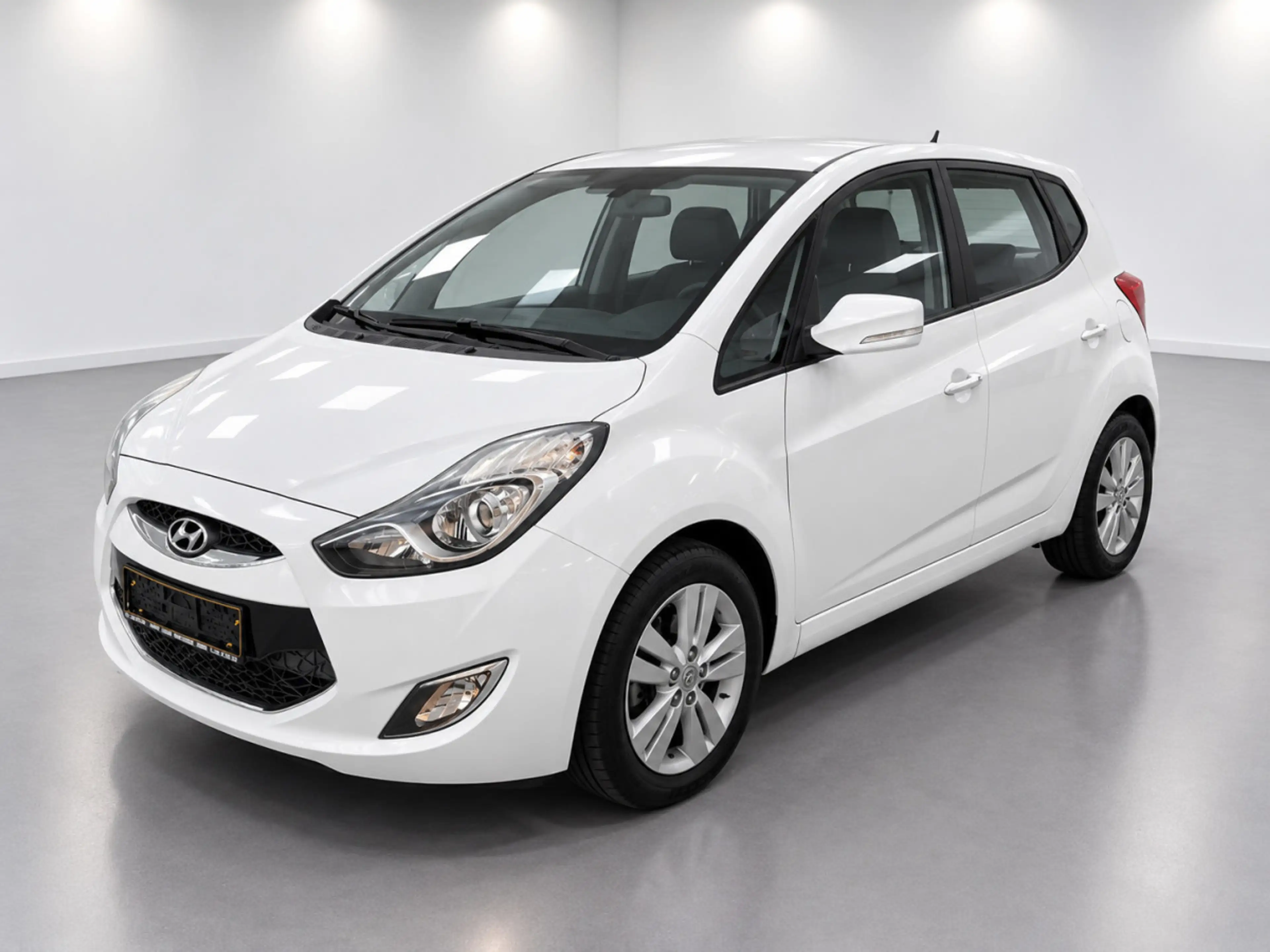 Hyundai iX20 1.4 CRDI 77 Classic blue Navi Pdc Cruise