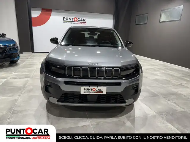Jeep Avenger view 2