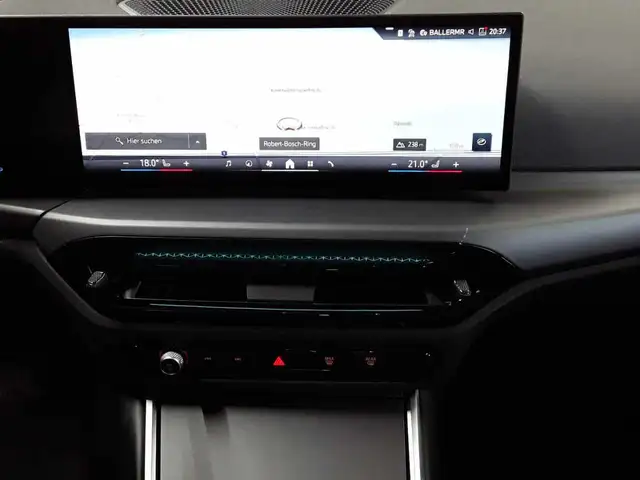 BMW 3 Series view 6