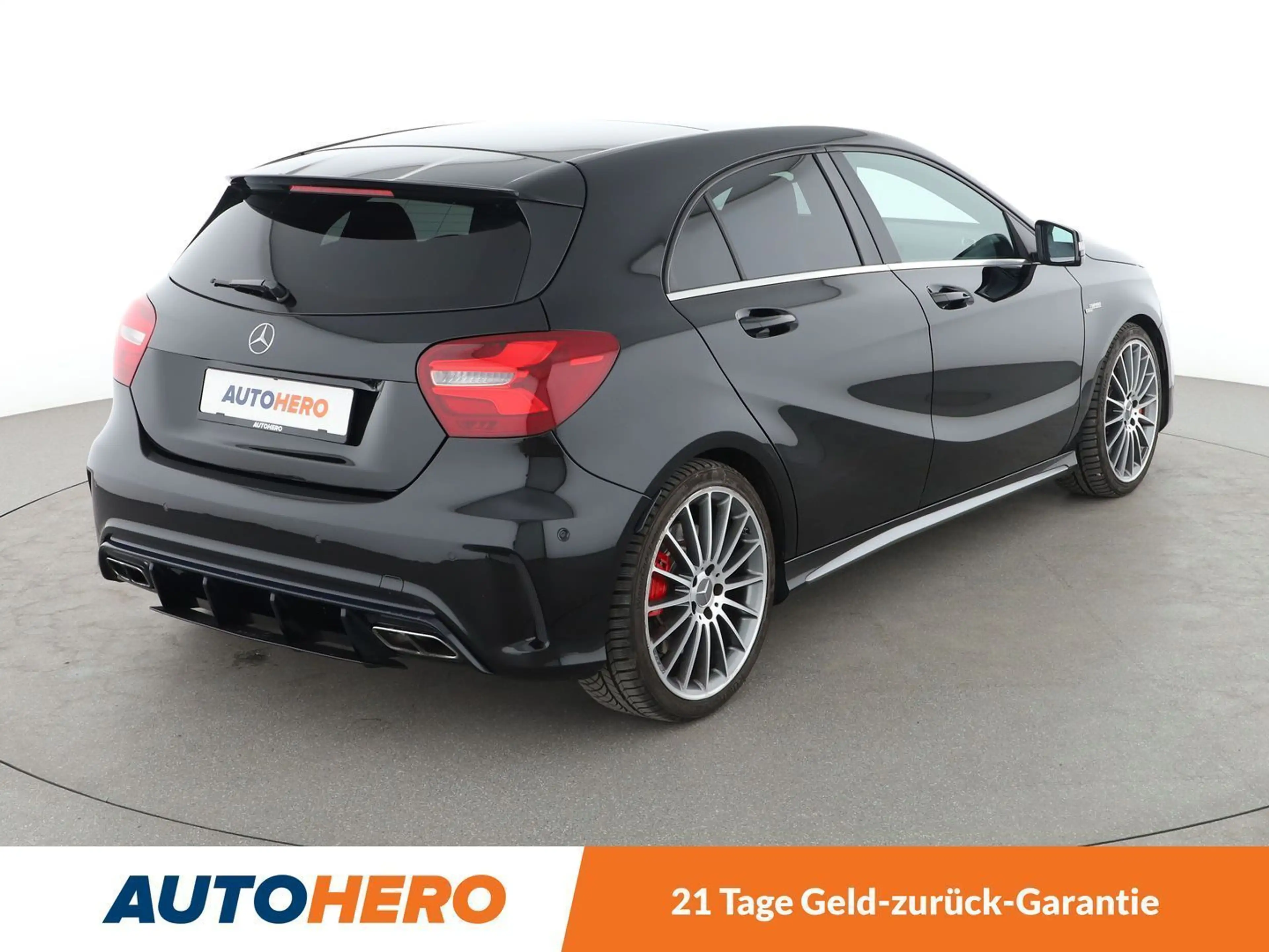 Mercedes-Benz A 45 AMG AMG 4Matic Sport Aut.*NAVI*LED*CAM* — photo 6