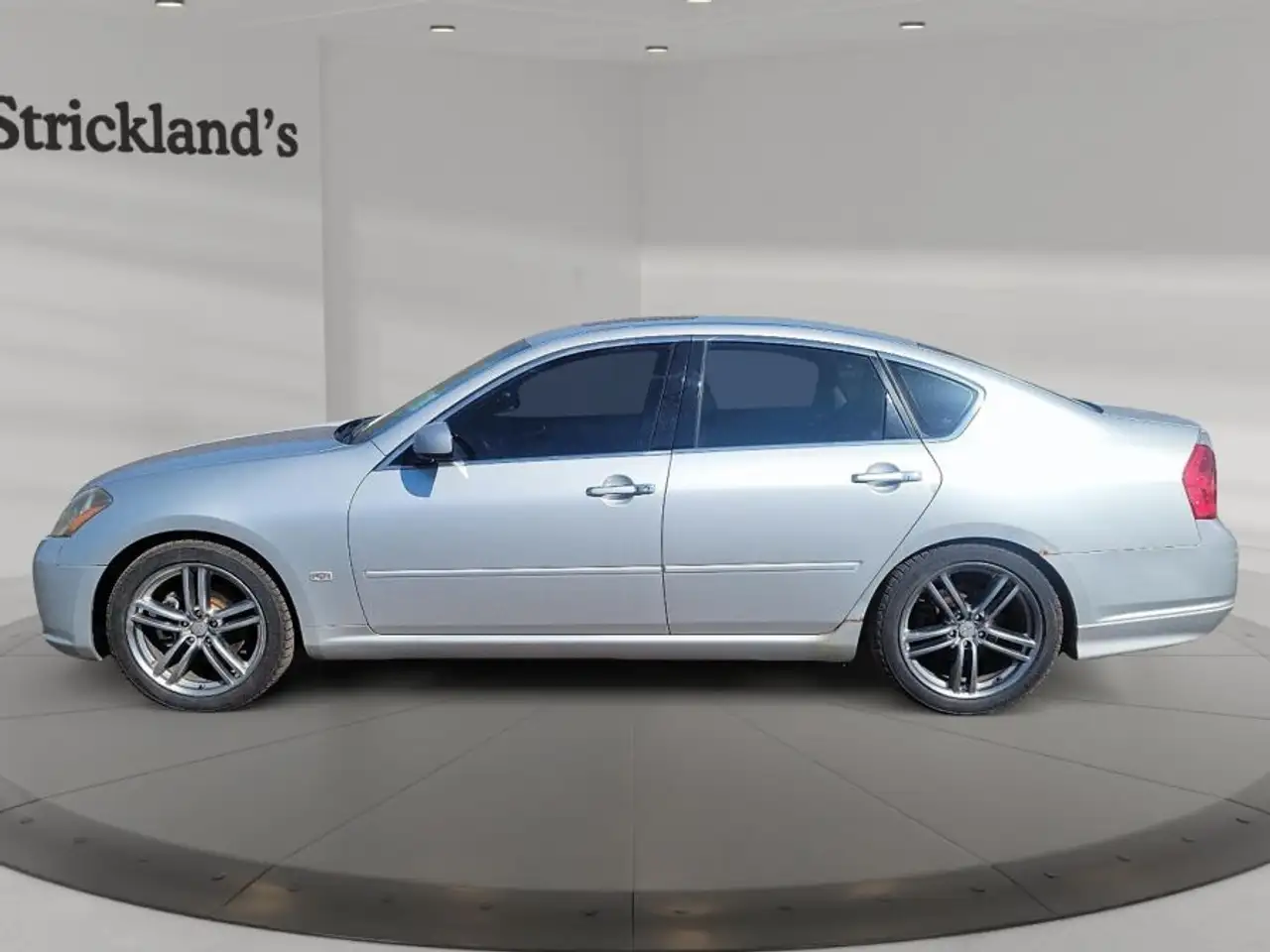Infiniti M снимка Infiniti M