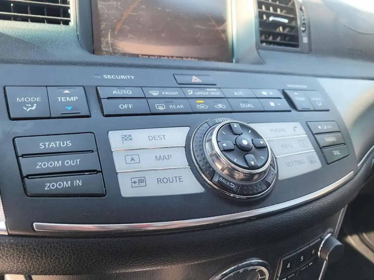 Infiniti M снимка Infiniti M