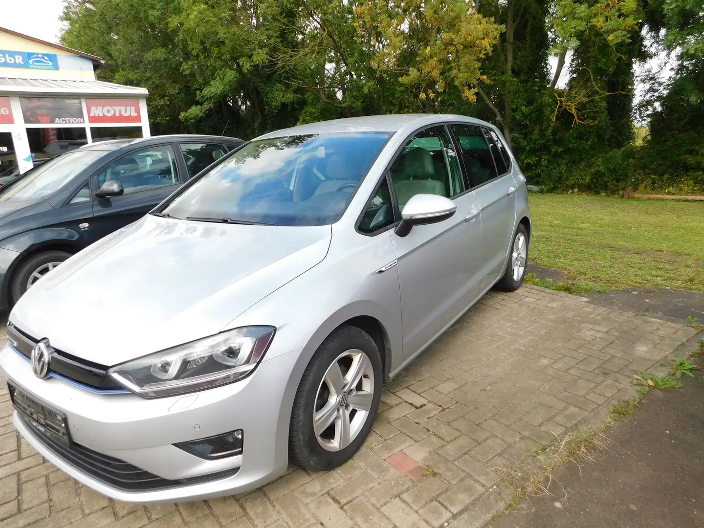 Volkswagen Golf Sportsvan Comfortline BlueMotion Silber - 2