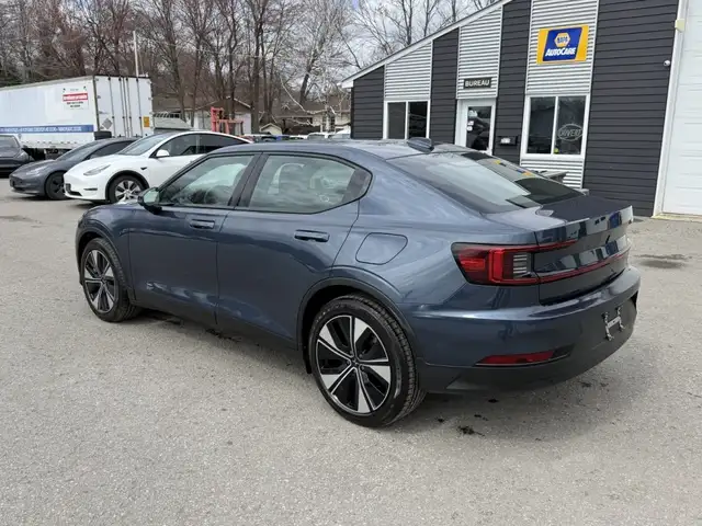 Polestar 2 2023 — photo 3
